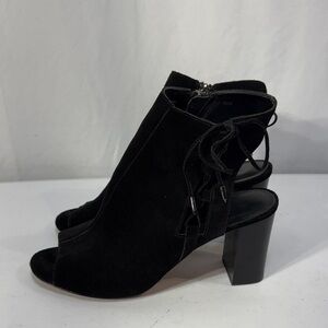 🐦‍⬛Vaneli Black Suede Heeled peep toe Booties 3” heel